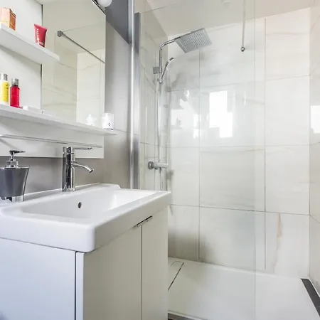 Apartamento Lb Vacation I Cute Affordable 1-br Minutes From Center Cannes