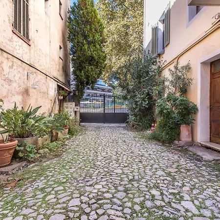 Lb Vacation I Cute Affordable 1-br Minutes From Center Apartment *