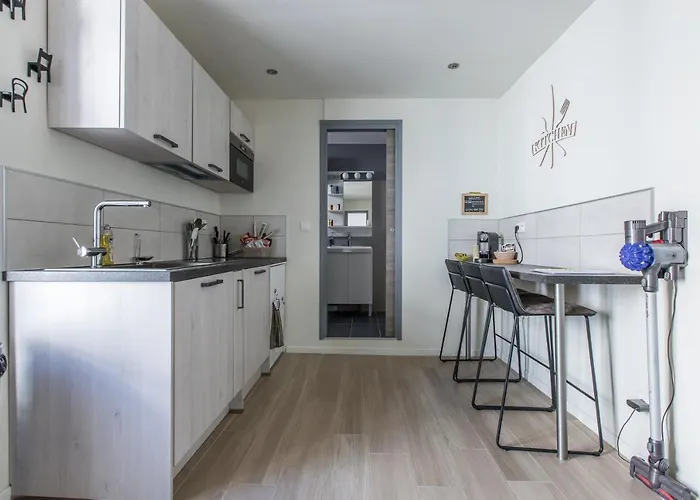 Lb Vacation I Cute Affordable 1-br Minutes From Center *